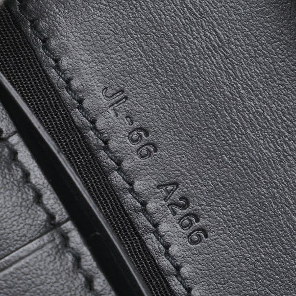 Salvatore Ferragamo Double Gancini Long Wallet Black Leather - Picture 7 of 8